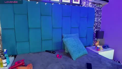 Hanny  online show from 12.22.25