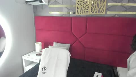 Hanny  online show from 04.19.26