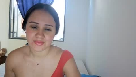Snapshot of hanny_kail chatting on 06.23.26 hanny online show from 06.23.26
