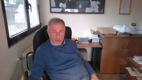 Snapshot of hanscooper chatting on 01.07.25 hanscooper online show from 01.07.25