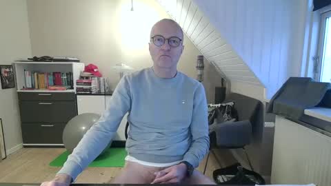 Snapshot of hanse_1 chatting on 01.02.25 Hanse online show from 01.02.25