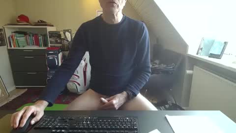 Snapshot of hanse_1 chatting on 03.22.26 Hanse online show from 03.22.26