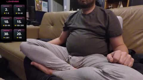 Snapshot of hansomeman2015 chatting on 02.05.25 hansomeman2015 online show from 02.05.25