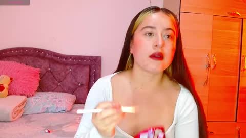 isabella   online show from 10.24.25