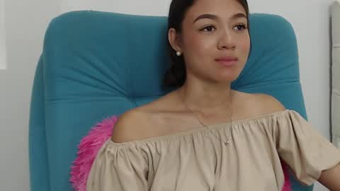 Snapshot of hantonella chatting on 01.02.25 Anto online show from 01.02.25