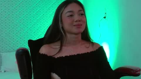 Snapshot of hantonella chatting on 05.15.26 Anto online show from 05.15.26
