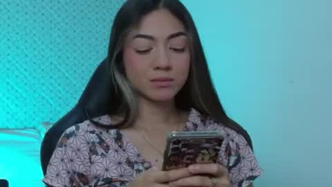 Snapshot of hantonella chatting on 06.27.26 Anto online show from 06.27.26