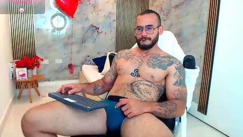 Snapshot of hanz_col chatting on 02.11.25 hanz_col online show from 02.11.25