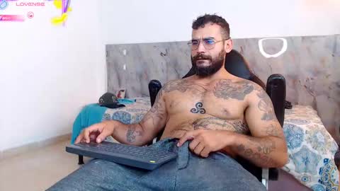 hanz_col online show from 11.30.25