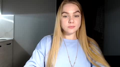 Snapshot of happy_fox_ chatting on 03.12.25 happy_fox_ online show from 03.12.25