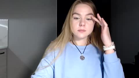 happy_fox_ online show from 04.12.26