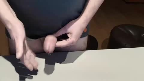 Snapshot of happybugger chatting on 02.10.25 Cum for you online show from 02.10.25