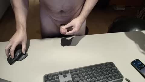 Snapshot of happybugger chatting on 11.14.25 Cum for you online show from 11.14.25