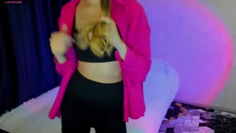 Stephanie online show from 12.21.24