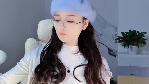 Daisy online show from 12.08.24