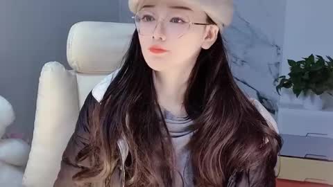 Daisy online show from 12.17.24