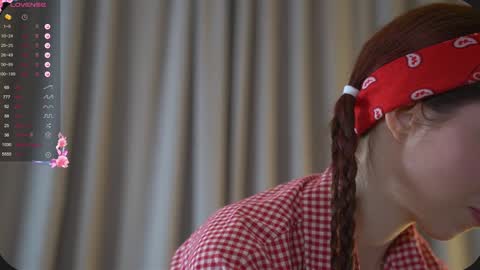 Snapshot of happyvivy chatting on 01.31.25 Vivy online show from 01.31.25