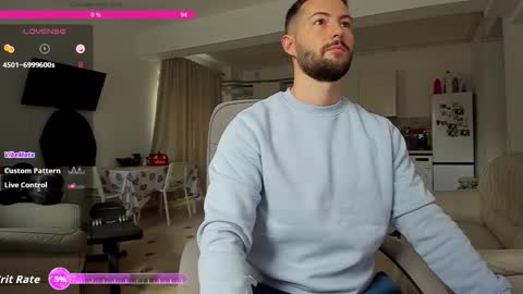 Snapshot of hard_chriss chatting on 10.19.25 Hard Cock online show from 10.19.25