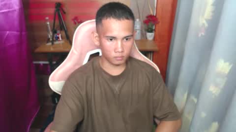 Snapshot of hard_dickzhack chatting on 11.11.25 hard dickzhack online show from 11.11.25