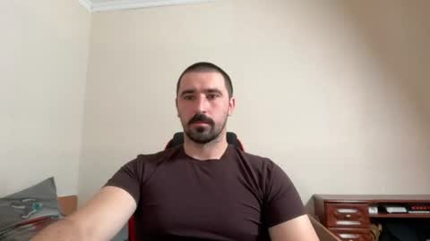 Snapshot of hard_to_obey chatting on 08.01.26 Vadim online show from 08.01.26