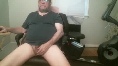 Snapshot of hardmik chatting on 02.04.26 Mik online show from 02.04.26