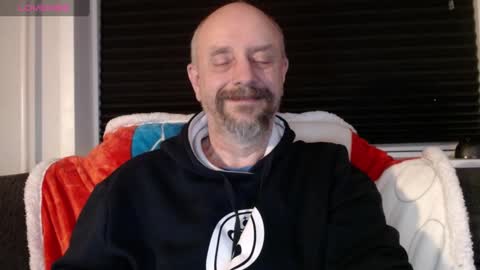 Snapshot of hardmrlazy chatting on 12.24.24 MrLazy online show from 12.24.24