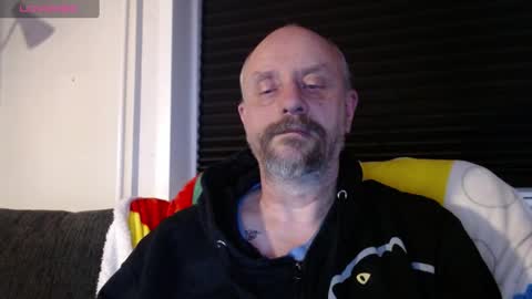 Snapshot of hardmrlazy chatting on 12.31.24 MrLazy online show from 12.31.24