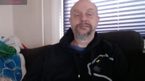 Snapshot of hardmrlazy chatting on 02.08.25 MrLazy online show from 02.08.25