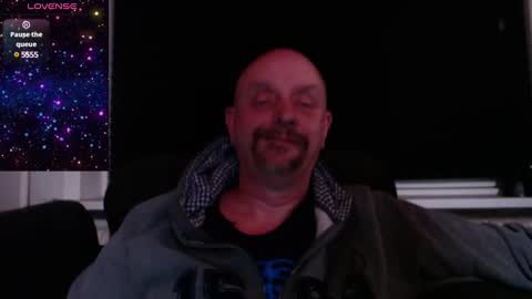 Snapshot of hardmrlazy chatting on 03.10.25 MrLazy online show from 03.10.25