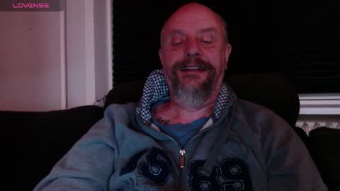 Snapshot of hardmrlazy chatting on 09.27.25 MrLazy online show from 09.27.25