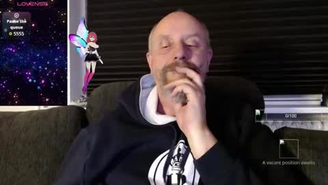 Snapshot of hardmrlazy chatting on 10.02.25 MrLazy online show from 10.02.25