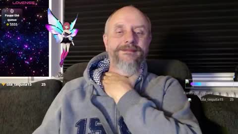 Snapshot of hardmrlazy chatting on 10.15.25 MrLazy online show from 10.15.25