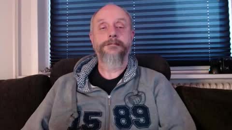 MrLazy online show from 12.22.25