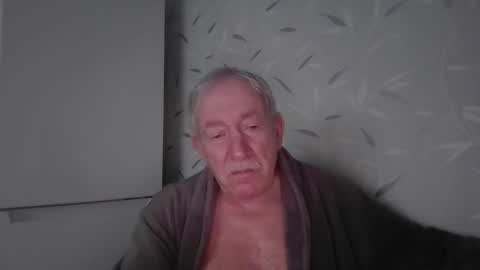 Snapshot of hardon4u123456789 chatting on 11.15.25 hardon4u123456789 online show from 11.15.25