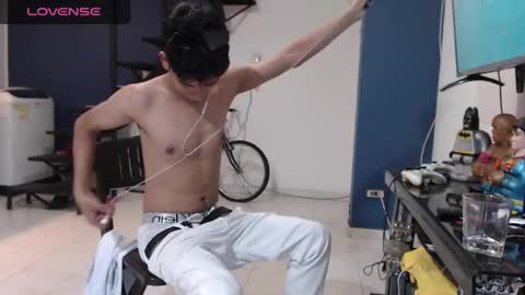 Snapshot of hardsexlove08 chatting on 02.01.25 Andres Dean online show from 02.01.25