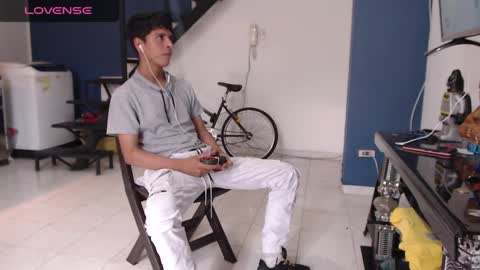 Snapshot of hardsexlove08 chatting on 02.12.25 Andres Dean online show from 02.12.25