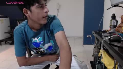 Snapshot of hardsexlove08 chatting on 02.24.25 Andres Dean online show from 02.24.25