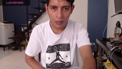 Snapshot of hardsexlove08 chatting on 02.25.25 Andres Dean online show from 02.25.25