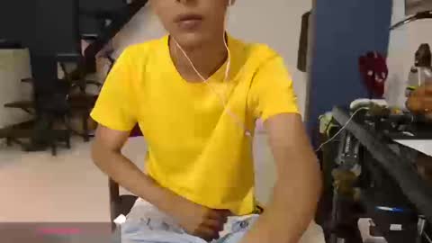 Snapshot of hardsexlove08 chatting on 09.15.25 Andres Dean online show from 09.15.25