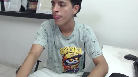 Snapshot of hardsexlove08 chatting on 10.19.25 Andres Dean online show from 10.19.25