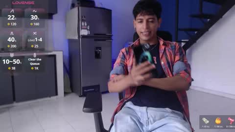 Snapshot of hardsexlove08 chatting on 11.28.25 Andres Dean online show from 11.28.25