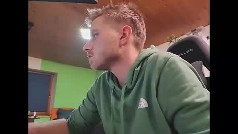 Snapshot of hardtechno_xxx chatting on 12.19.24 hardtechno_xxx online show from 12.19.24