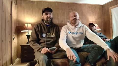 Snapshot of hardworkertn chatting on 11.11.25 hardworkertn online show from 11.11.25