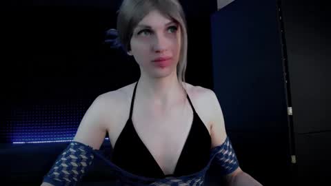 Miss Hardy online show from 11.05.25