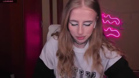 Julia online show from 02.20.25