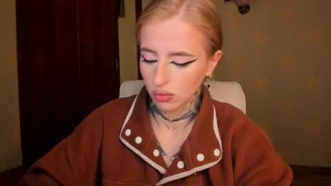 Julia online show from 10.05.25