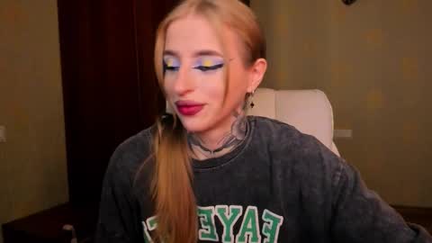 Julia online show from 10.06.25