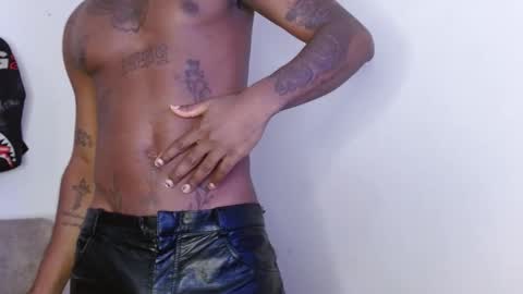 harley_quinnn111 online show from 11.16.25