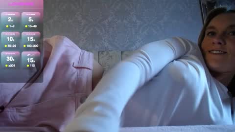 Snapshot of harleyrebz chatting on 02.19.25 harleyrebz online show from 02.19.25