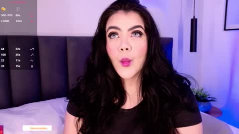 Snapshot of harmonybabe_ chatting on 11.25.25 Harmony online show from 11.25.25